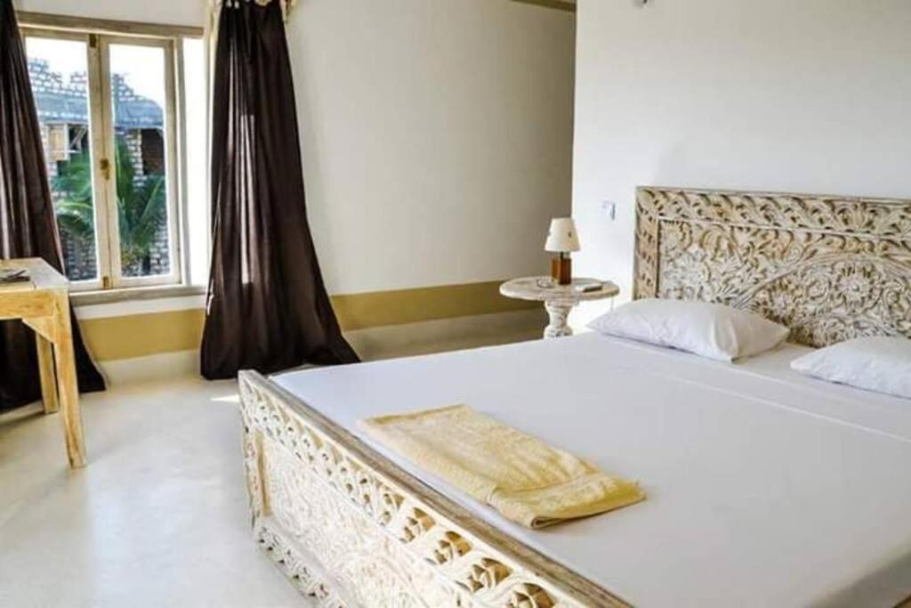 White Villa - Paparemo Beach Watamu Exterior photo